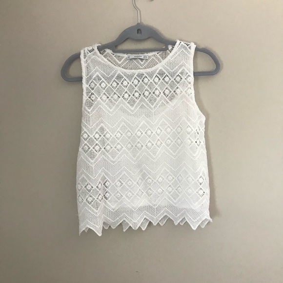 white lace top with built in tank top - Picture 2 of 3